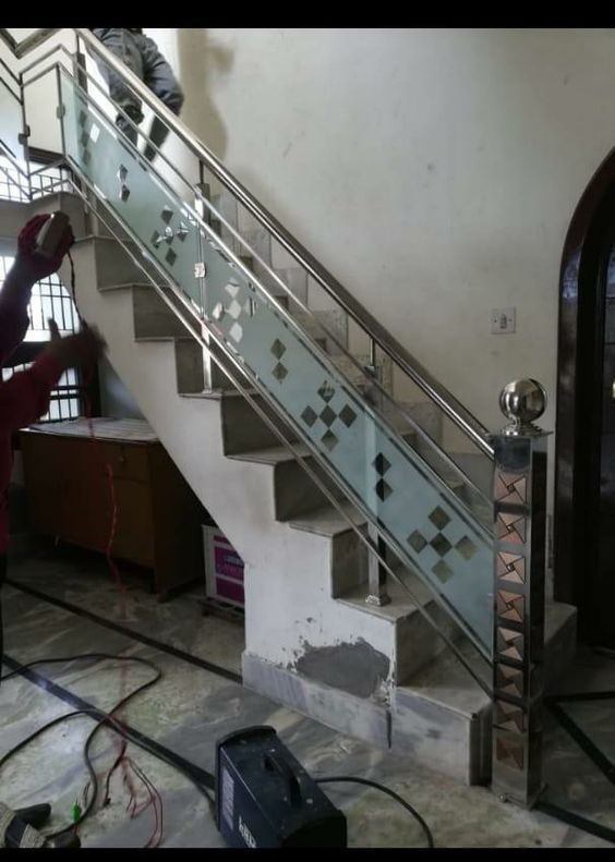 Railing Tangga Stainless